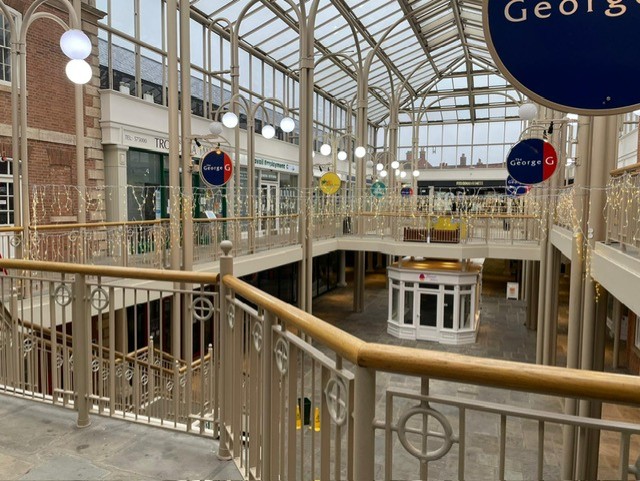 Covered atrium inside The George Shopping Centre