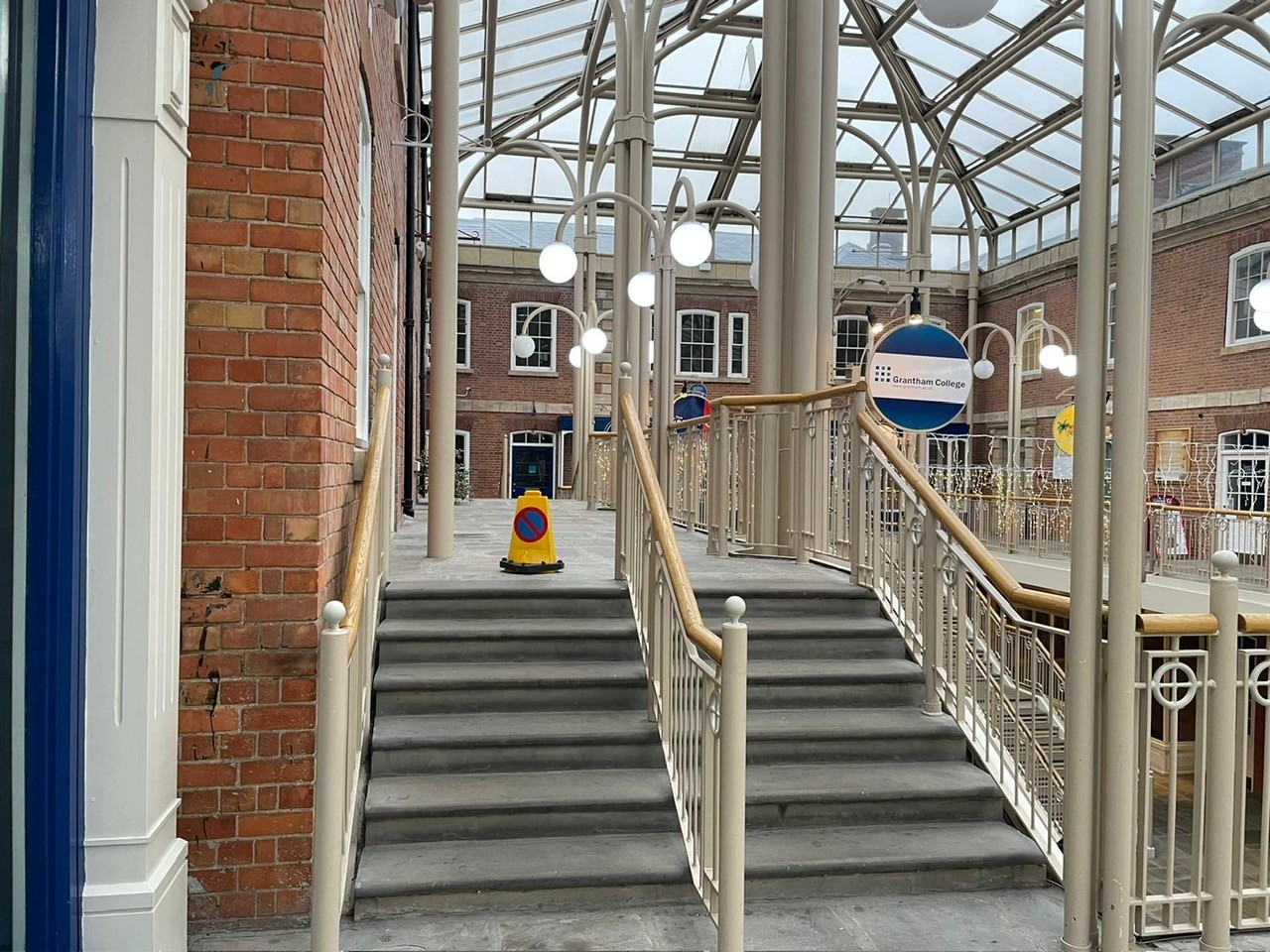 Upper gallery inside The George Shopping Centre